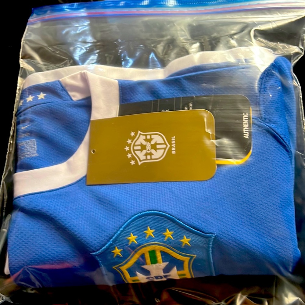 Nike official authentic Brazil Blue Jersey New Large